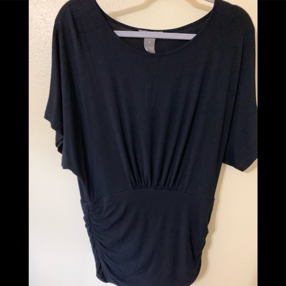 Kenaf size medium. Soft black sweater like.